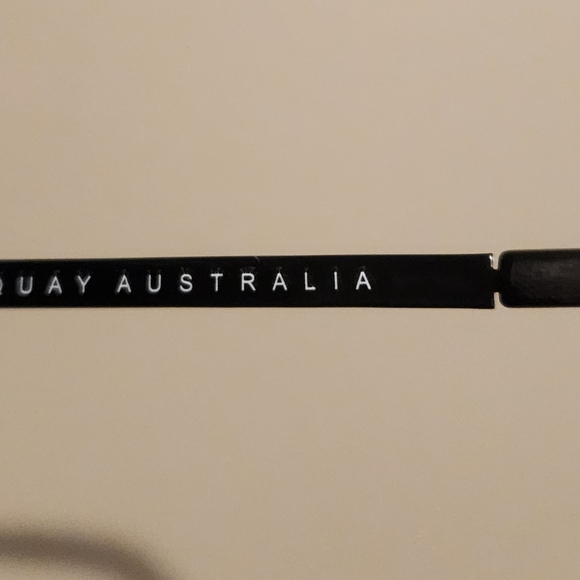 Quay aviator sunglasses NWT - Picture 3 of 4